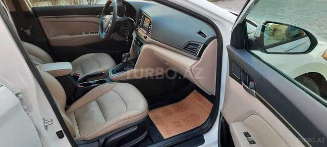 Hyundai Elantra 2017, 33,861 km - 2.0 л - Bakı