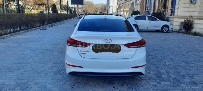 Hyundai Elantra 2017, 33,861 km - 2.0 л - Bakı