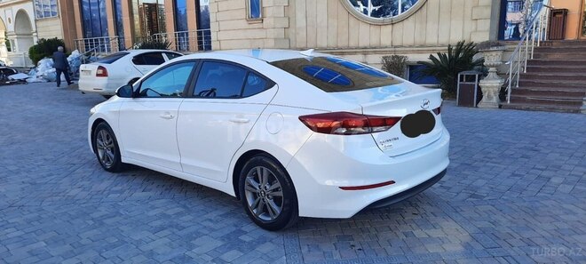 Hyundai Elantra 2017, 33,861 km - 2.0 л - Bakı