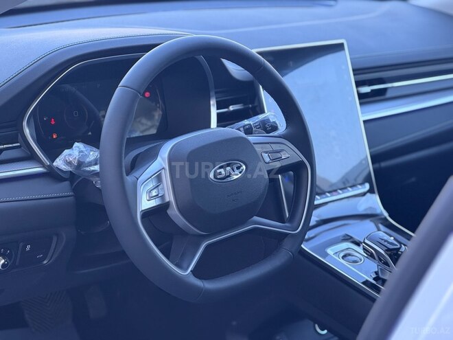 JAC J7 Plus-7