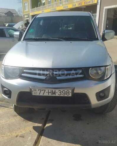 Mitsubishi L200 2011, 217,720 km - 2.5 l - Qusar