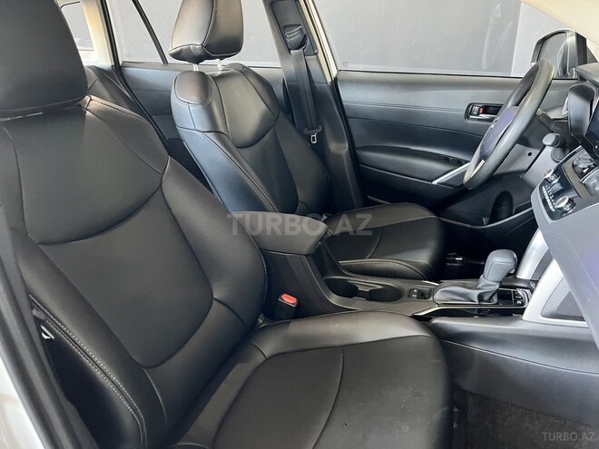 Toyota Corolla Cross 2024, 2,900 km - 2.0 л - Bakı