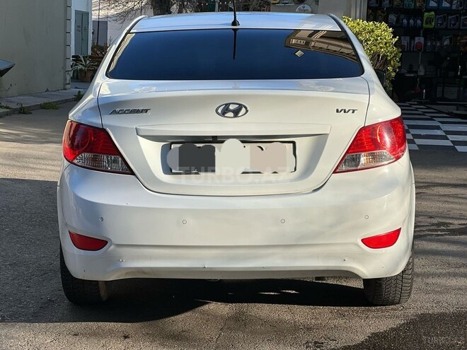 Hyundai Accent 2014, 210,000 km - 1.4 л - Bakı