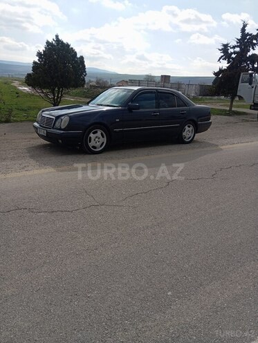 Mercedes E 240 1998, 285,200 km - 2.4 l - Şamaxı
