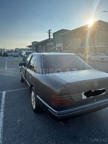 Mercedes E 300 d 1990, 272,808 km - 3.0 л - Bakı