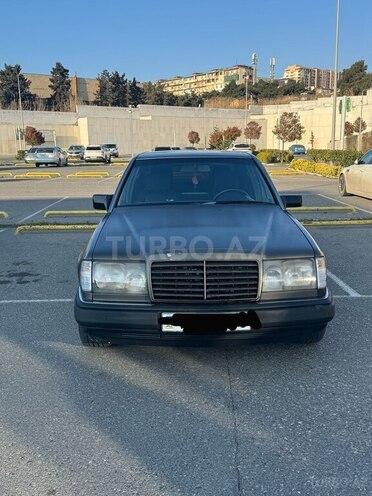 Mercedes E 300 d 1990, 272,808 km - 3.0 л - Bakı
