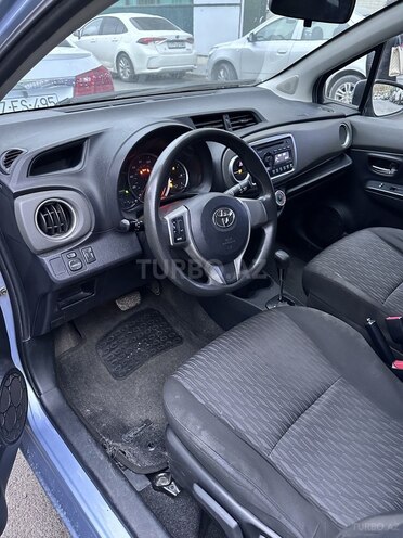 Toyota Yaris 2013, 215,652 km - 1.5 л - Bakı
