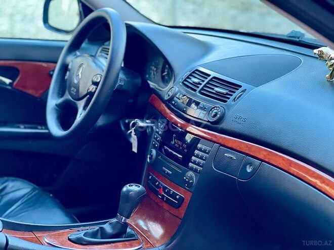 Mercedes E 220 2006, 359,525 km - 2.2 l - Bakı