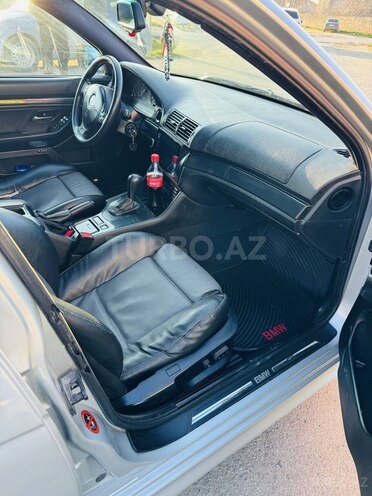 BMW 528 1999, 245,000 km - 2.8 l - Bakı