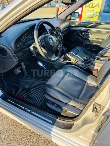 BMW 528 1999, 245,000 km - 2.8 l - Bakı