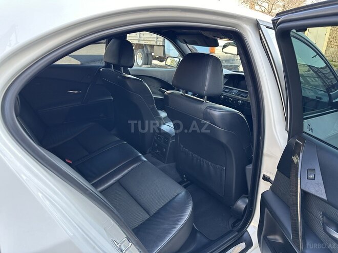 BMW 525 2006, 209,000 km - 2.5 l - Bakı