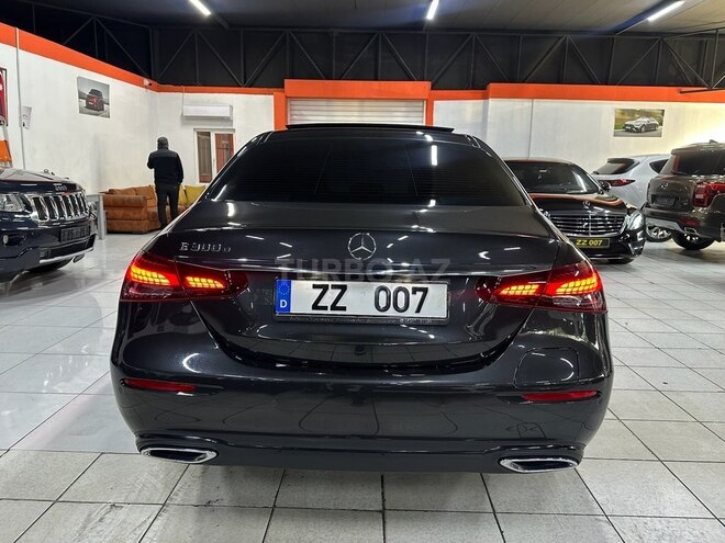 Mercedes E 300 e 2022, 80,100 km - 2.0 l - Bakı