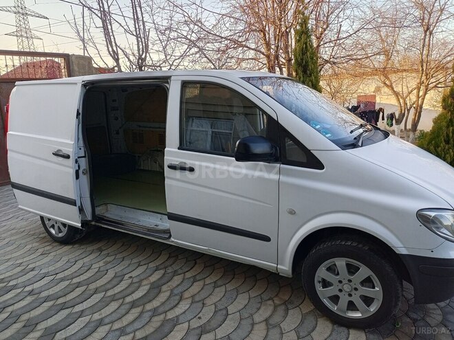 Mercedes Vito 111 2009, 424,300 km - 2.2 л - Bakı