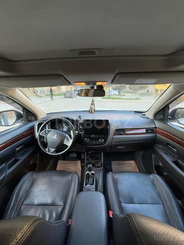 Mitsubishi Outlander 2014, 86,000 km - 2.4 l - Bakı