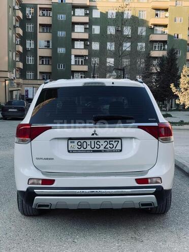 Mitsubishi Outlander 2014, 86,000 km - 2.4 l - Bakı