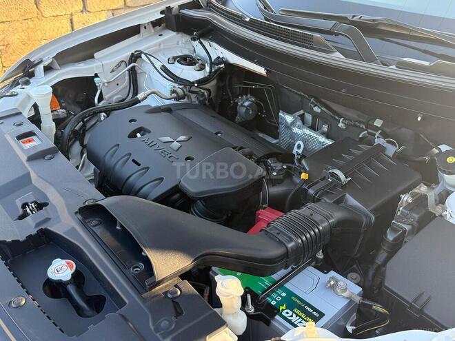 Mitsubishi Outlander 2014, 86,000 km - 2.4 l - Bakı