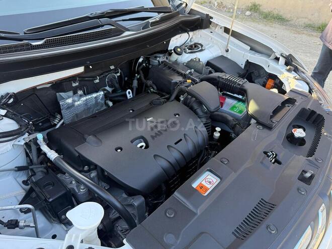 Mitsubishi Outlander 2014, 86,000 km - 2.4 l - Bakı
