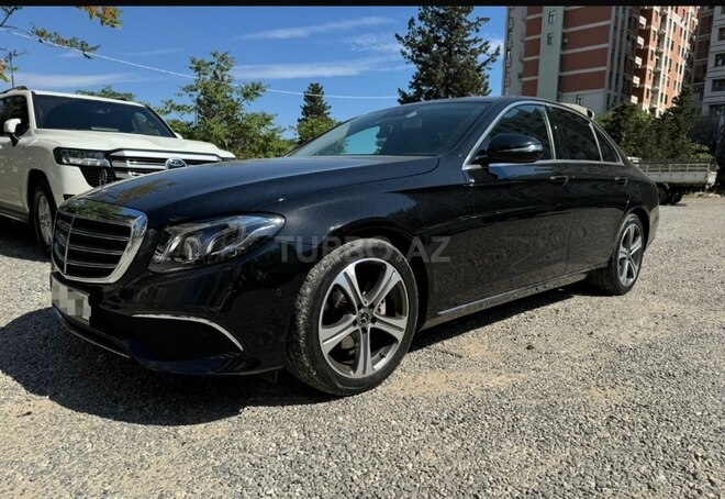 Mercedes E 200 d-1
