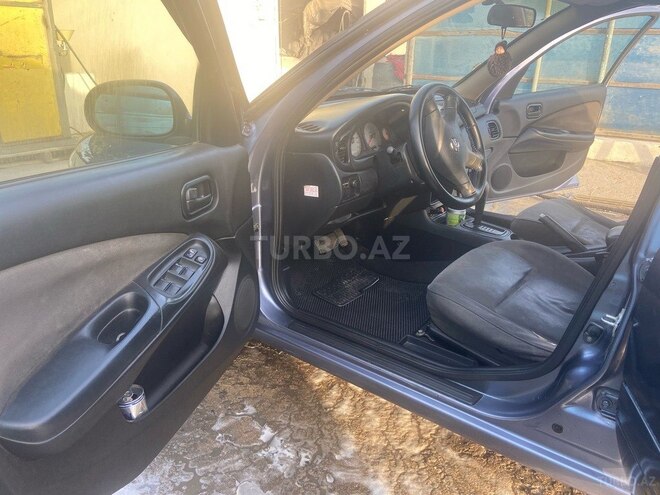 Nissan Sunny 2005, 370,000 km - 1.3 l - Bakı