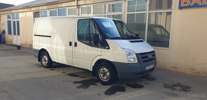 Ford Transit 2011, 132,000 km - 2.2 l - Salyan