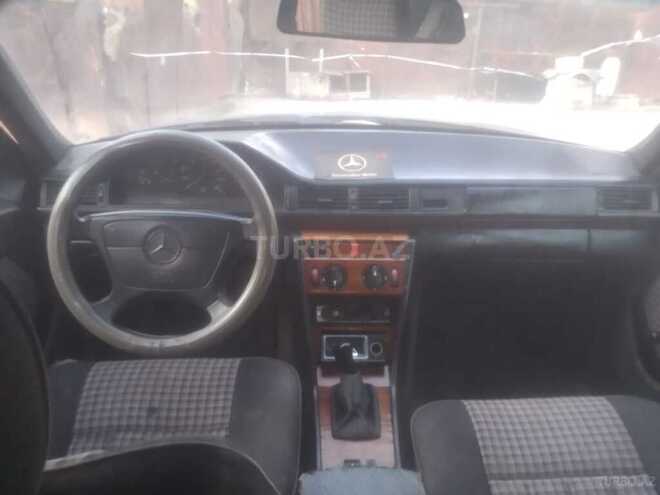 Mercedes E 200 d 1993, 355,000 km - 2.0 l - Sumqayıt