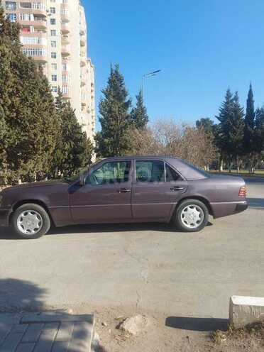 Mercedes E 200 d 1993, 355,000 km - 2.0 l - Sumqayıt