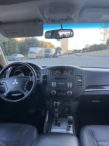 Mitsubishi Pajero 2014, 172,000 km - 3.0 л - Bakı