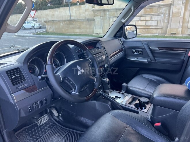 Mitsubishi Pajero 2014, 172,000 km - 3.0 л - Bakı