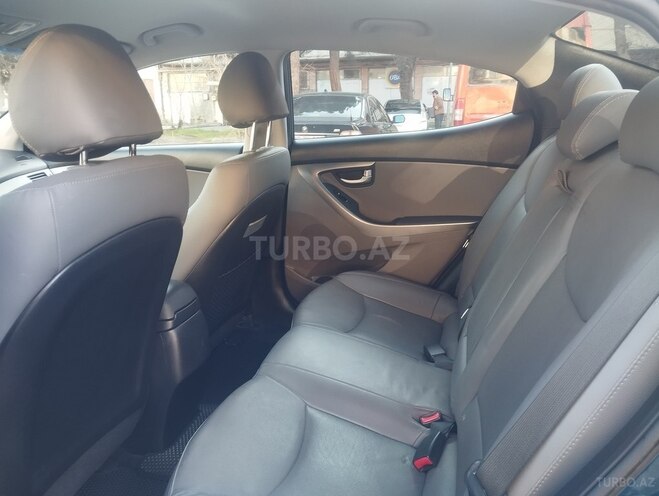 Hyundai Elantra 2015, 37,929 km - 1.8 л - Bakı
