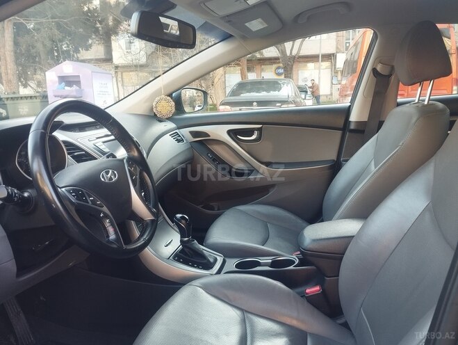 Hyundai Elantra 2015, 37,929 km - 1.8 л - Bakı
