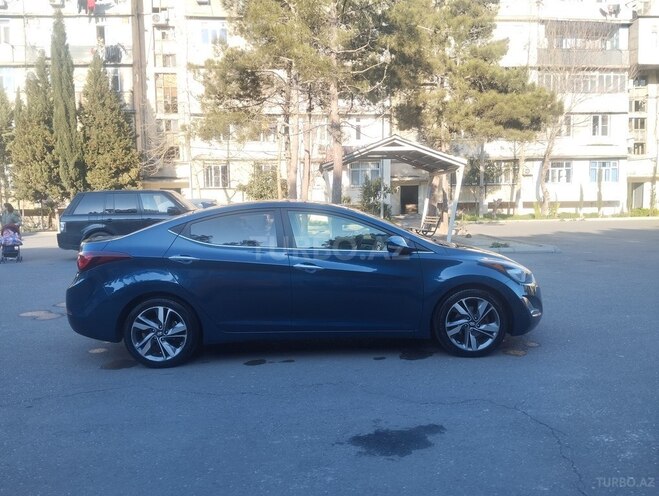 Hyundai Elantra 2015, 37,929 km - 1.8 л - Bakı