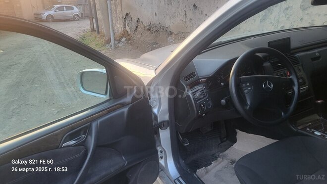Mercedes E 220 d 2002, 554,444 km - 2.2 l - Gəncə