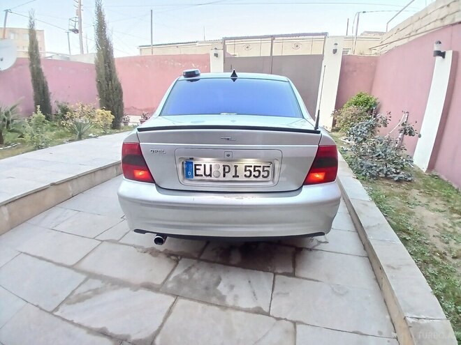 Opel Vectra 2001, 295,176 km - 2.2 l - Bakı