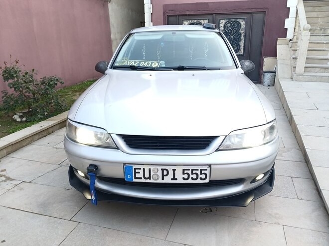 Opel Vectra 2001, 295,176 km - 2.2 l - Bakı