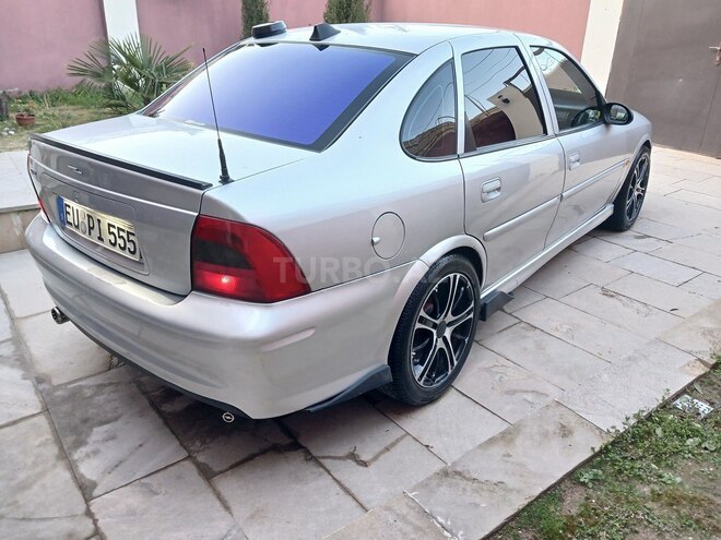Opel Vectra 2001, 295,176 km - 2.2 l - Bakı