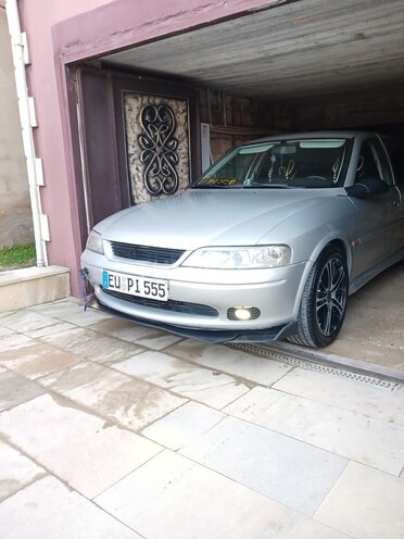 Opel Vectra 2001, 295,176 km - 2.2 l - Bakı