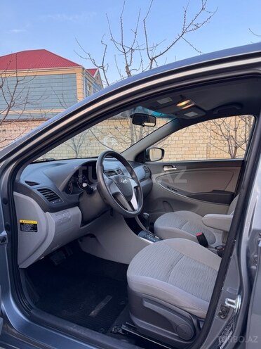 Hyundai Accent 2017, 151,835 km - 1.6 l - Bakı