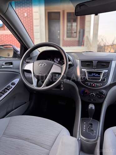 Hyundai Accent 2017, 151,835 km - 1.6 l - Bakı
