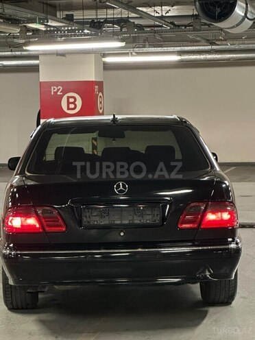 Mercedes E 240 2000, 385,000 km - 2.4 л - Bakı