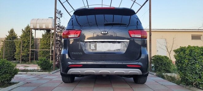 Kia Carnival 2015, 298,000 km - 2.2 л - Bakı