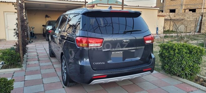 Kia Carnival 2015, 298,000 km - 2.2 л - Bakı