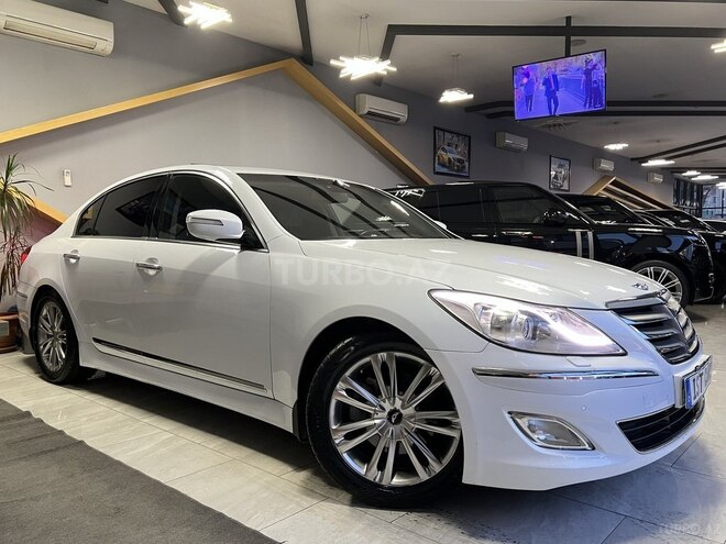 Hyundai Genesis-4
