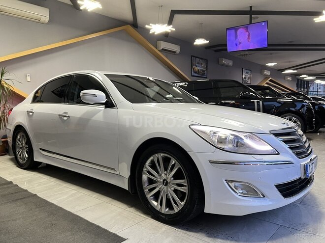 Hyundai Genesis-3
