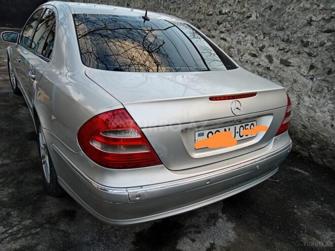 Mercedes E 200 2003, 250,000 km - 1.8 l - Zaqatala