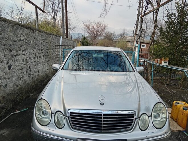 Mercedes E 200 2003, 250,000 km - 1.8 l - Zaqatala