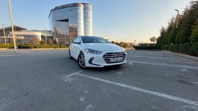 Hyundai Elantra 2017, 71,200 km - 2.0 л - Şəki