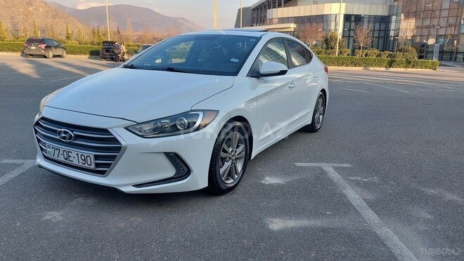 Hyundai Elantra 2017, 71,200 km - 2.0 л - Şəki