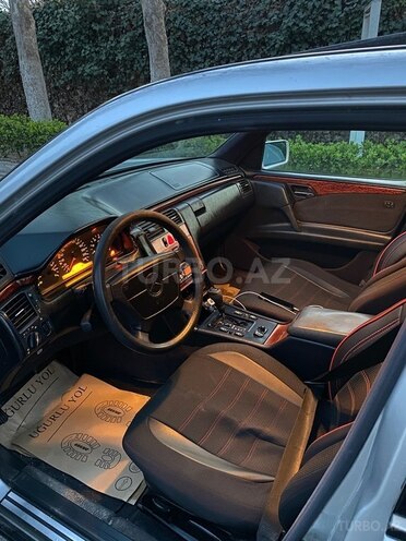 Mercedes E 240 1998, 258,000 km - 2.4 l - Bakı