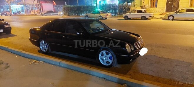 Mercedes E 220 d 2000, 363,000 km - 2.2 l - Mingəçevir