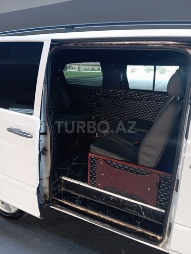 Mercedes Vito 111 2009, 585,000 km - 2.2 л - Bakı